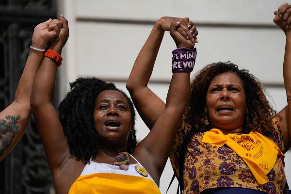 IWD Brazil women protest femicide.