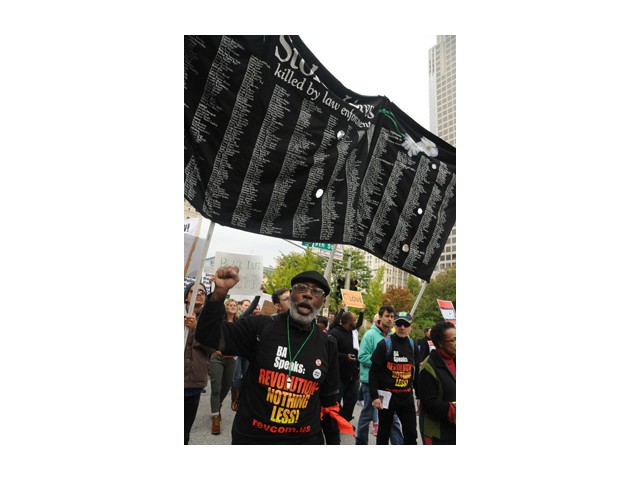 Oct 11: Carl Dix marching in St. Louis.   Photo: Li Onesto/<em>Revolution</em>/revcom.us