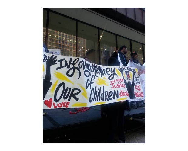 'En afectuosa memoria de nuestros hijos', Chicago. Foto: Twitter/‏@BaburRealer