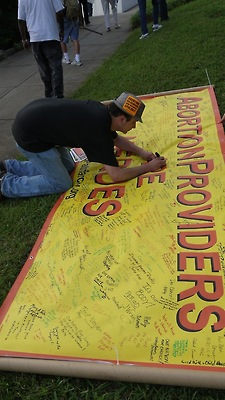 Signing banner in Charlotte, NC