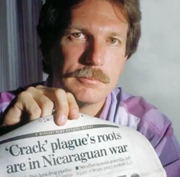 Gary Webb with headline "Crack plague's roots are in Nicaraguan war"