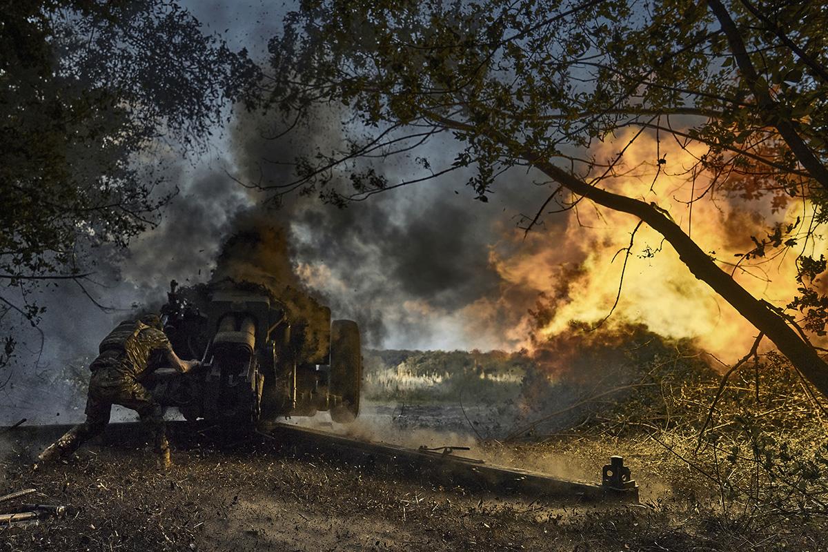 July 2023, Ukrainian tank firing toward Russian front lines..