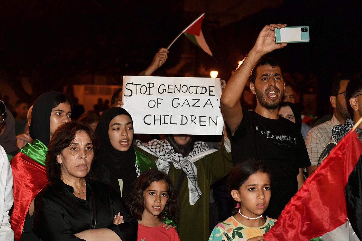 Morocco Israel Palestinians Image ID : 23291197713492 Hundreds of Moroccans protest the bombing of Al Ahli hospital, Oct. 17, 2023.