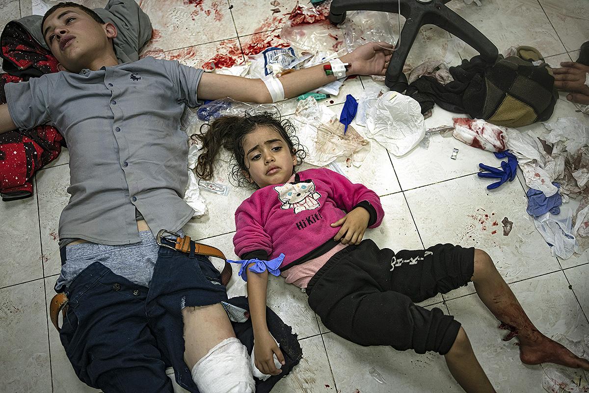 Children wounded by Israeli bombardment of the Gaza Strip, in Khan Younis, December 5, 2023.
