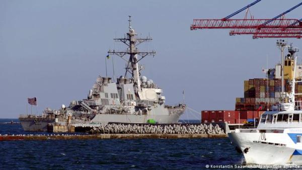 USS Ross destroyer sent to Black Sea for joint exercises with Ukrainian troops.