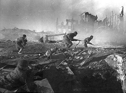 Soviet soldiers during World War 2 battle at Stalingrad, 1942.