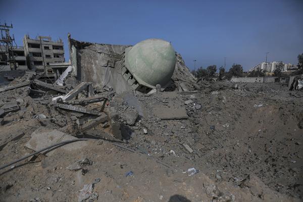 Israeli airstrike destroys mosque in Gaza City, October 28, 2023.