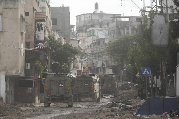Israeli security forces invade Tulkarem refugee camp in West Bank, January 17, 2024.