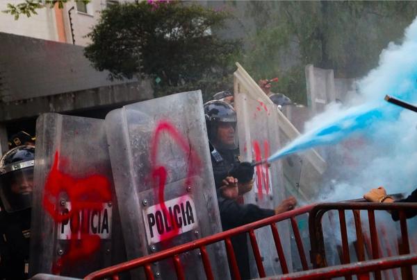 Repression by the Mexico City police against the protest at the Israeli Embassy, May 28, 2024.