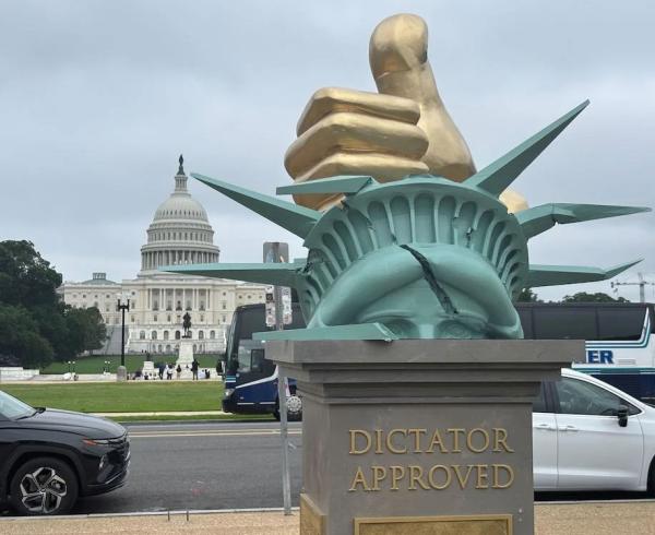 Dictator Approved Statue on National Mall