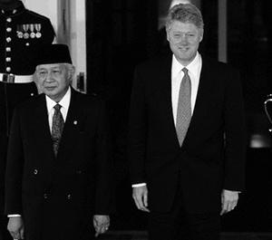 who-Clinton-Suharto-EastTimor.jpg