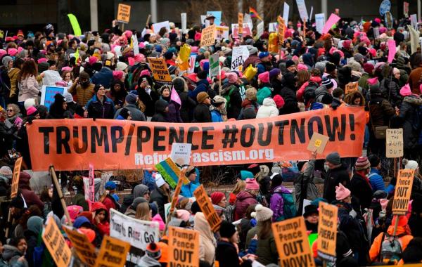 Trump_Pence-OUTNOW-Womens-March-2020-dc.jpg