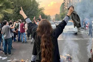 Very brave resistance continues inside Iran against the forced hijab.