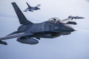 Portuguese F-16 fighter jets, like those promised to Ukraine at the G7 conference.