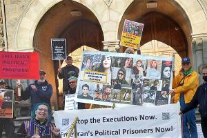 San Francisco, June 21, 2023: Supporters of Iran political prisoners on the steps of UUSF church.