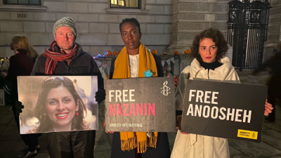 Richard Ratcliffe and Elika Ashoori, joined by UK MP Florence Eshalomi on Day 11 of hunger strike.