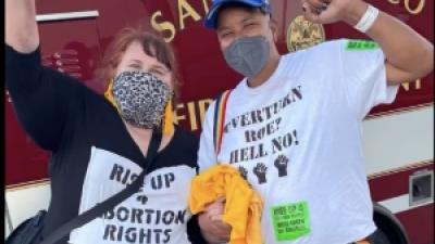 Two members of the Revolution Club, Xochitl and Magda, courageously raised banners of “Rise Up for Abortion Rights” and “End Roe? Hell No!” on the floor of the arena during the fifth game of the NBA finals in San Francisco. 
