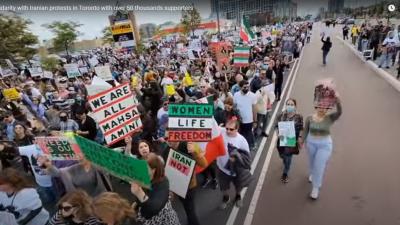 Solidarity with Iranian protests in Toronto with over 50 thousand supporters