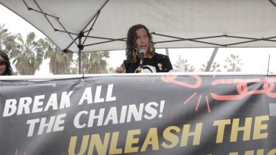 Annie Day speaking at Venice Beach