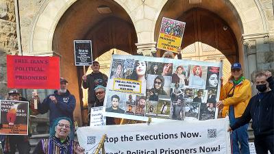 San Francisco, June 21, 2023: Supporters of Iran political prisoners on the steps of UUSF church.