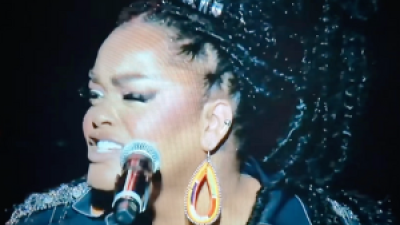 Jill Scott singing “The Star-Spangled Banner (Home of the Slave)” on July 2, at the 2023 Essence Fest in New Orleans.