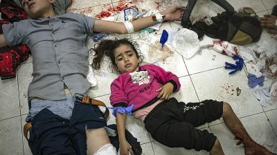 Children wounded by Israeli bombardment of the Gaza Strip, in Khan Younis, December 5, 2023.