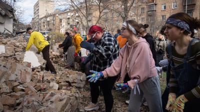 Ukraine: students of Kyiv State Arts Academy clear the rubble after Russian missile attack, March 2023.