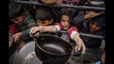 ISRAEL/US STARVE & CUT GAZA IN TWO, Biden Sends A Billion For Arms, Protests Continue...