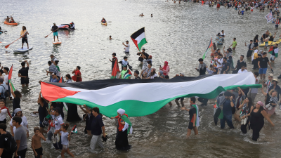 People gather to show support for the Global Sumud Flotilla in Tunisia, September 10, 2025.