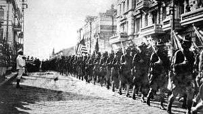 2-American_troops_in_Vladivostok_1918-600px.jpg